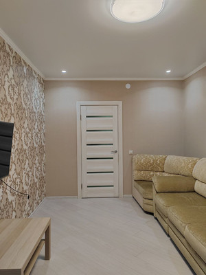 Продам трехкомнатную (3-комн.) квартиру, Тэцевская ул, 4б, Казань г