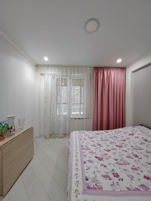 Продам трехкомнатную (3-комн.) квартиру, Тэцевская ул, 4б, Казань г