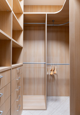 Продам однокомнатную (1-комн.) квартиру, Мебельная ул, 49/92, Санкт-Петербург г