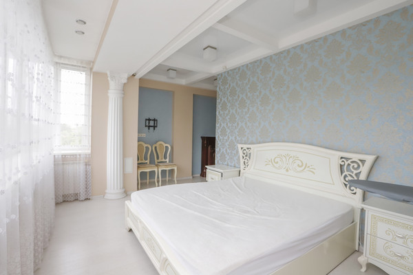 Продам трехкомнатную (3-комн.) квартиру, Профсоюзная ул, 14, Иркутск г