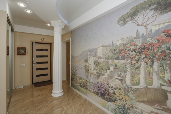 Продам трехкомнатную (3-комн.) квартиру, Профсоюзная ул, 14, Иркутск г