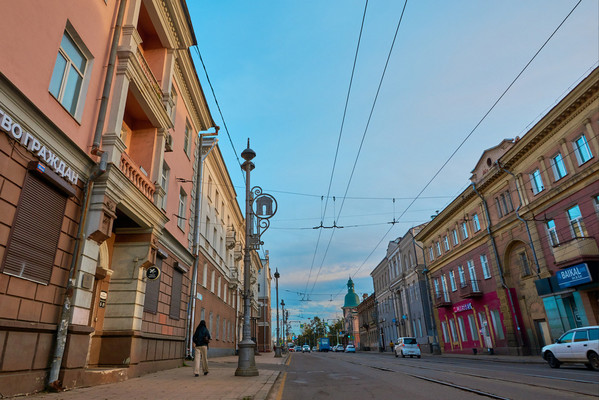 Продам трехкомнатную (3-комн.) квартиру, Ленина ул, 9, Иркутск г