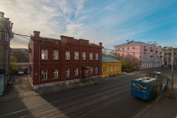 Продам трехкомнатную (3-комн.) квартиру, Ленина ул, 9, Иркутск г