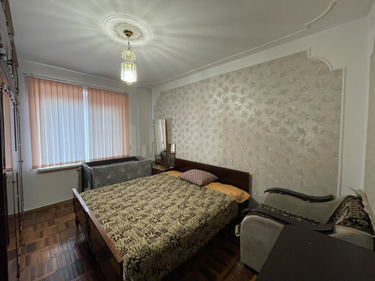 Продам двухкомнатную (2-комн.) квартиру, Шогенова ул, 22, Нальчик г