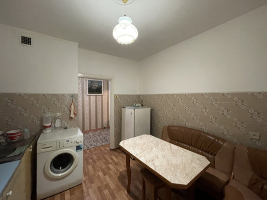 Продам двухкомнатную (2-комн.) квартиру, Шогенова ул, 22, Нальчик г