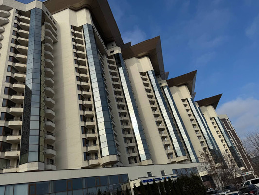 Продам трехкомнатную (3-комн.) квартиру, Архитектора Власова ул, 6, Москва г