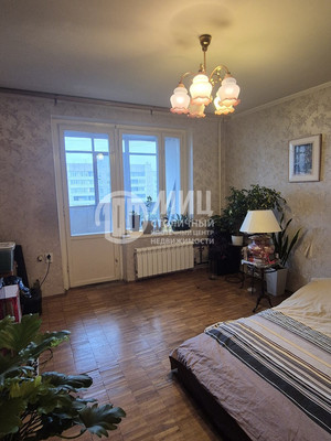 Продам однокомнатную (1-комн.) квартиру, Веерная ул, 46, Москва г