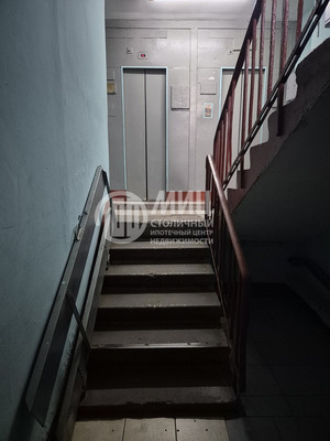 Продам однокомнатную (1-комн.) квартиру, Веерная ул, 46, Москва г