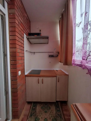 Продам однокомнатную (1-комн.) квартиру, Гагарина ул, 42/9, Волгодонск г