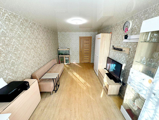 Продам трехкомнатную (3-комн.) квартиру, Пирогова ул, 19к2, Комсомольск-на-Амуре г