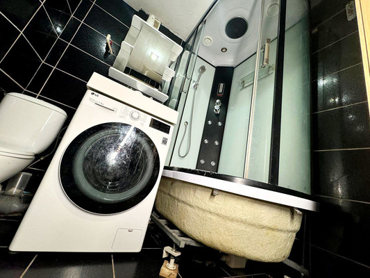 Продам трехкомнатную (3-комн.) квартиру, Пирогова ул, 19к2, Комсомольск-на-Амуре г