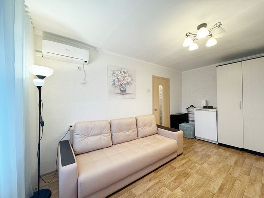 Продам однокомнатную (1-комн.) квартиру, Рихарда Зорге ул, 18, Казань г