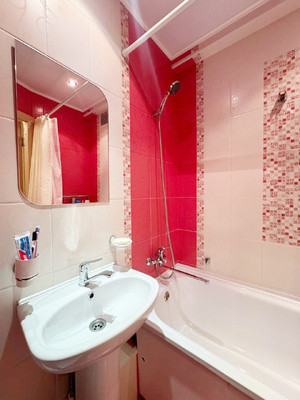 Продам однокомнатную (1-комн.) квартиру, Рихарда Зорге ул, 18, Казань г