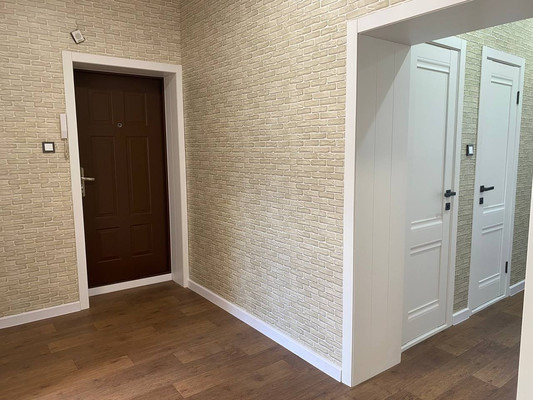 Продам трехкомнатную (3-комн.) квартиру, Лапина ул, 16, Иркутск г