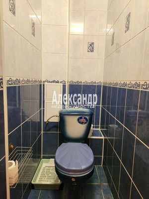 Продам трехкомнатную (3-комн.) квартиру, Ленина пр-кт, 48, Кириши г