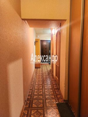 Продам трехкомнатную (3-комн.) квартиру, Ленина пр-кт, 48, Кириши г