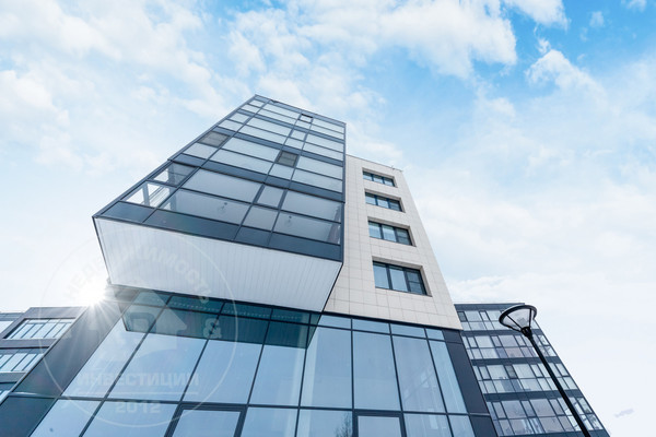 Продам трехкомнатную (3-комн.) квартиру, Озёрный (Центр р-н) пер, 2, Петрозаводск г