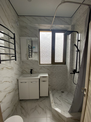 Продам однокомнатную (1-комн.) квартиру, Виноградная ул, 176, Беранда с