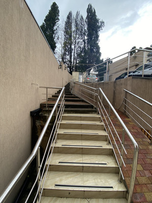 Продам однокомнатную (1-комн.) квартиру, Виноградная ул, 176, Беранда с