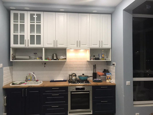 Продам двухкомнатную (2-комн.) квартиру, Цюрупы (Центральный р-н) ул, 35Б, Сочи г