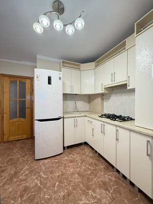 Продам трехкомнатную (3-комн.) квартиру, Московская ул, 12, Нальчик г