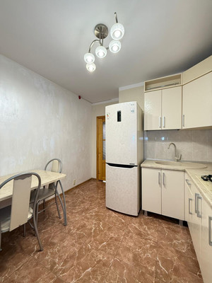 Продам трехкомнатную (3-комн.) квартиру, Московская ул, 12, Нальчик г