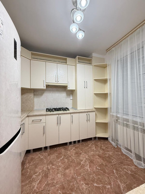 Продам трехкомнатную (3-комн.) квартиру, Московская ул, 12, Нальчик г