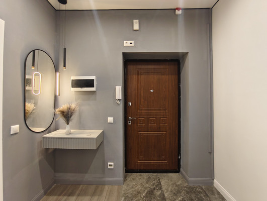 Продам однокомнатную (1-комн.) квартиру, Танковая ул, 2к1, Казань г