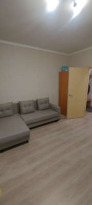 Сдам однокомнатную (1-комн.) квартиру, Архитектора Белова ул, 9, Парголово п