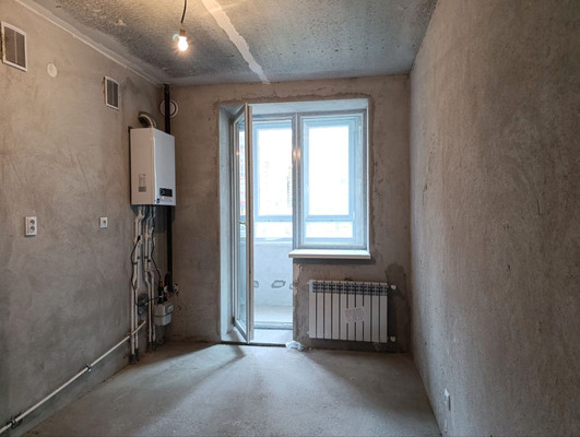 Продам трехкомнатную (3-комн.) квартиру, Флагманская ул, 3, Калининград г