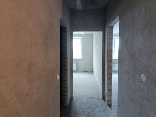 Продам трехкомнатную (3-комн.) квартиру, Флагманская ул, 3, Калининград г