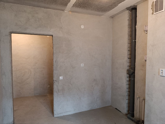 Продам трехкомнатную (3-комн.) квартиру, Флагманская ул, 3, Калининград г