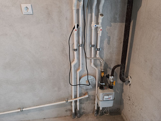 Продам трехкомнатную (3-комн.) квартиру, Флагманская ул, 3, Калининград г