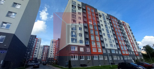 Продам трехкомнатную (3-комн.) квартиру, Флагманская ул, 3, Калининград г