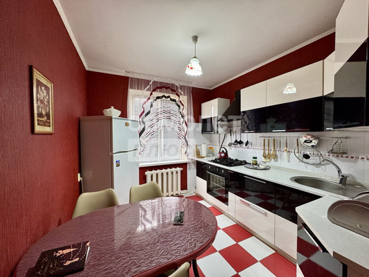 Продам двухкомнатную (2-комн.) квартиру, Лермонтова ул, 271, Славянск-на-Кубани г