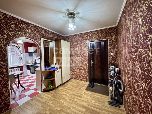 Продам двухкомнатную (2-комн.) квартиру, Лермонтова ул, 271, Славянск-на-Кубани г