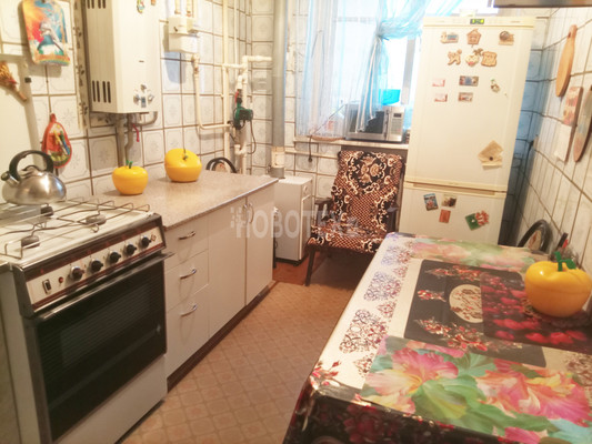 Продам двухкомнатную (2-комн.) квартиру, Криничный пер, 17, Стародеревянковская ст-ца