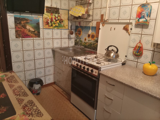 Продам двухкомнатную (2-комн.) квартиру, Криничный пер, 17, Стародеревянковская ст-ца