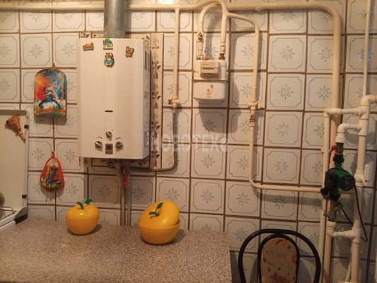 Продам двухкомнатную (2-комн.) квартиру, Криничный пер, 17, Стародеревянковская ст-ца