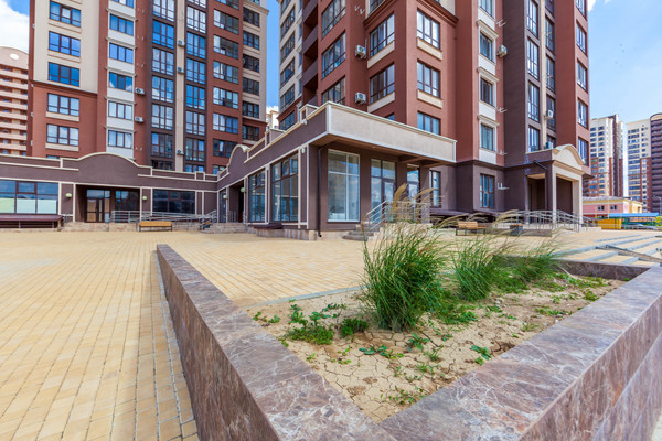 Продам трехкомнатную (3-комн.) квартиру, Крымской весны ул, 5к7, Мирное с