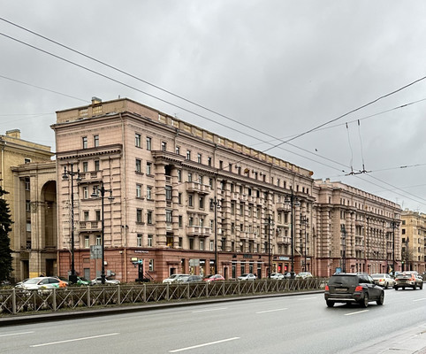 Продам трехкомнатную (3-комн.) квартиру, Московский пр-кт, 159, Санкт-Петербург г