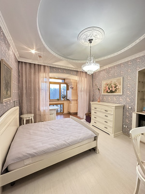 Продам трехкомнатную (3-комн.) квартиру, Московский пр-кт, 159, Санкт-Петербург г