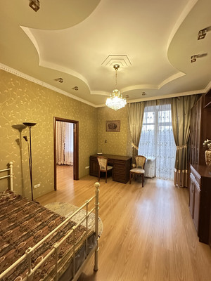 Продам трехкомнатную (3-комн.) квартиру, Московский пр-кт, 159, Санкт-Петербург г