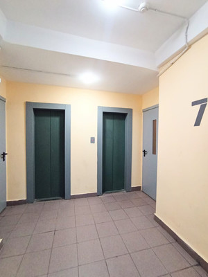 Продам однокомнатную (1-комн.) квартиру, В мкр, 21, Троицк г