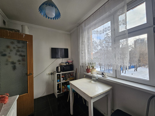 Продам однокомнатную (1-комн.) квартиру, Тихомирова ул, 1, Москва г