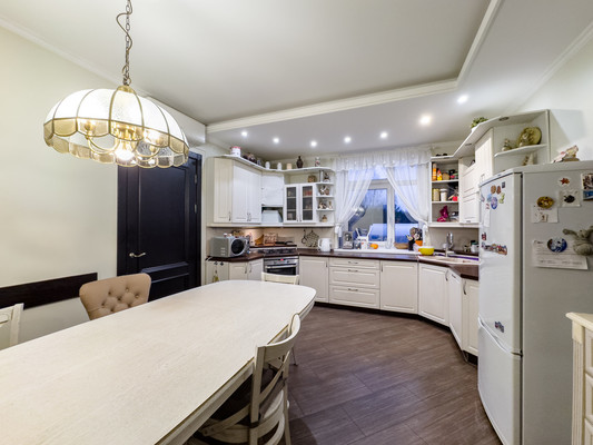 Продам дом, Парковая ул, 7, Большое Переходное д, 0 км от города