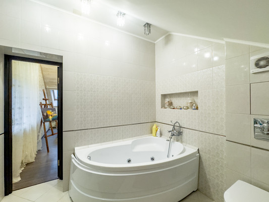 Продам дом, Парковая ул, 7, Большое Переходное д, 0 км от города