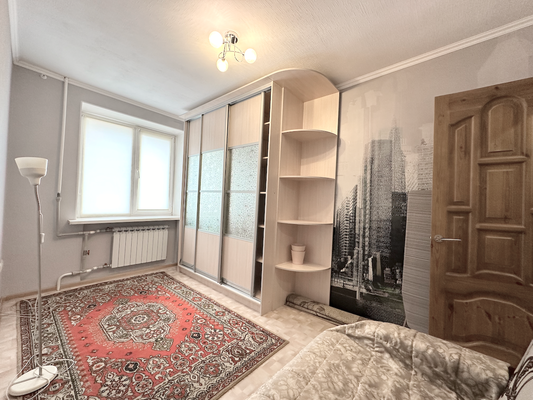 Продам двухкомнатную (2-комн.) квартиру, Гагарина пр-кт, 4, Нижний Новгород г