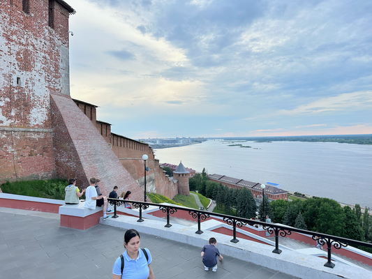 Продам двухкомнатную (2-комн.) квартиру, Гагарина пр-кт, 4, Нижний Новгород г