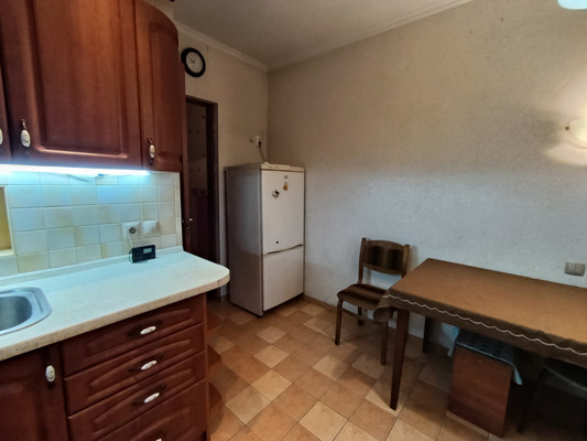 Продам двухкомнатную (2-комн.) квартиру, Чкаловск мкр, 29А, Калининград г